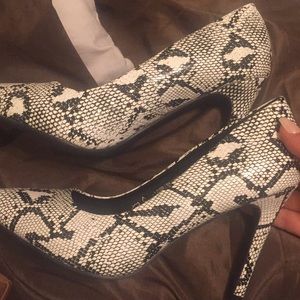 Heels size 9